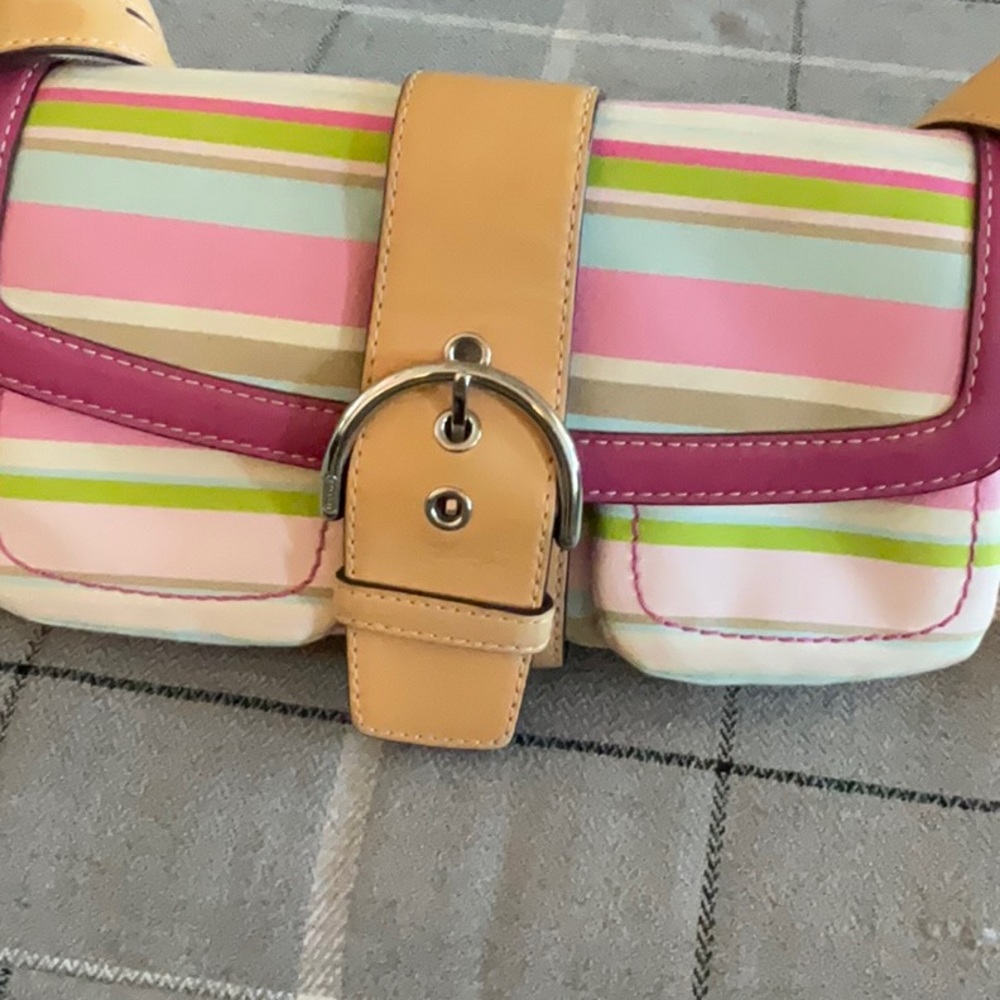 Beautiful coach bag great used condition FIRM